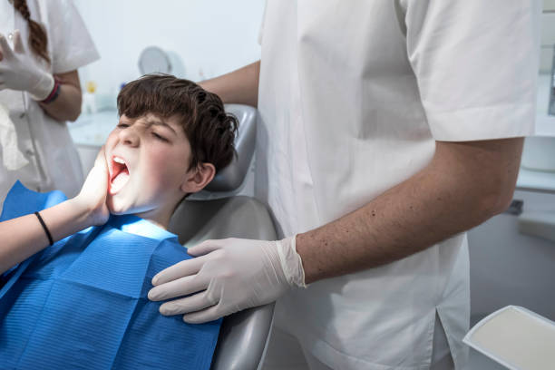 Best Emergency Care for Gum Disease in Captains Cove, VA